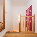 Bocianie Gniazdo Z Ogrodkiem I Garazem